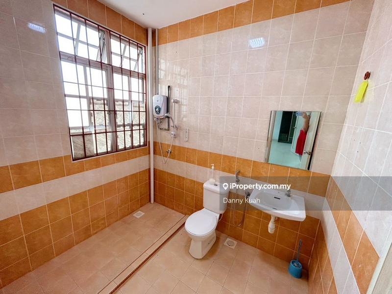 Rumah Berkembar untuk Dijual di Taman Semabok Perdana, Semabok oleh Danny Kuah - iProperty.com.my