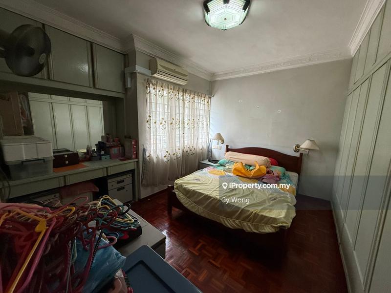 For Sale - De Tropicana