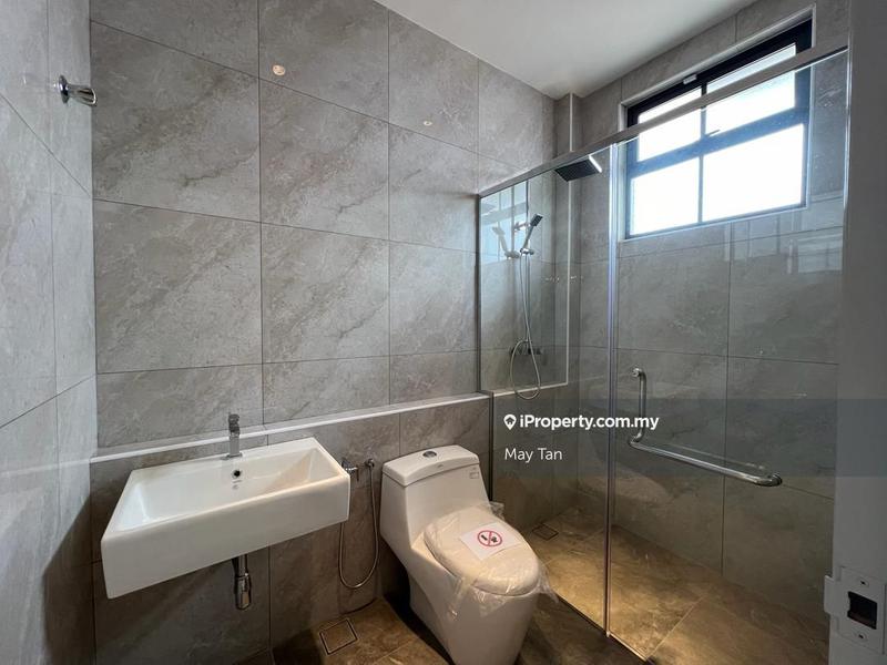 Bungalow House for Sale in Taman Parkland, Kluang by May Tan - iProperty.com.my