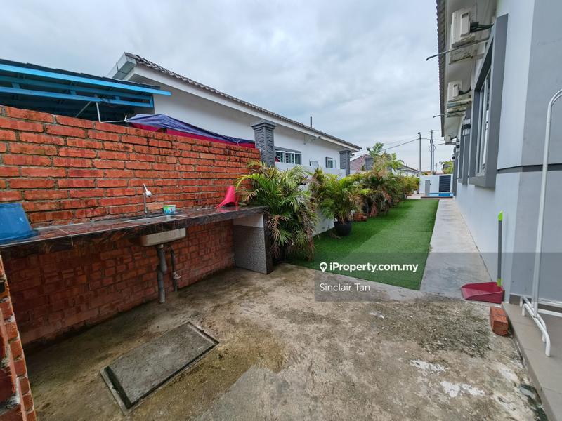 Rumah Berkembar untuk Dijual di Ujong Pasir, Melaka oleh Geoffery Wee - iProperty.com.my