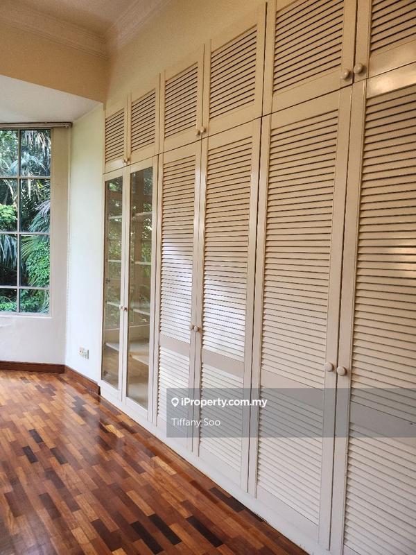 For Sale - Sri Murni