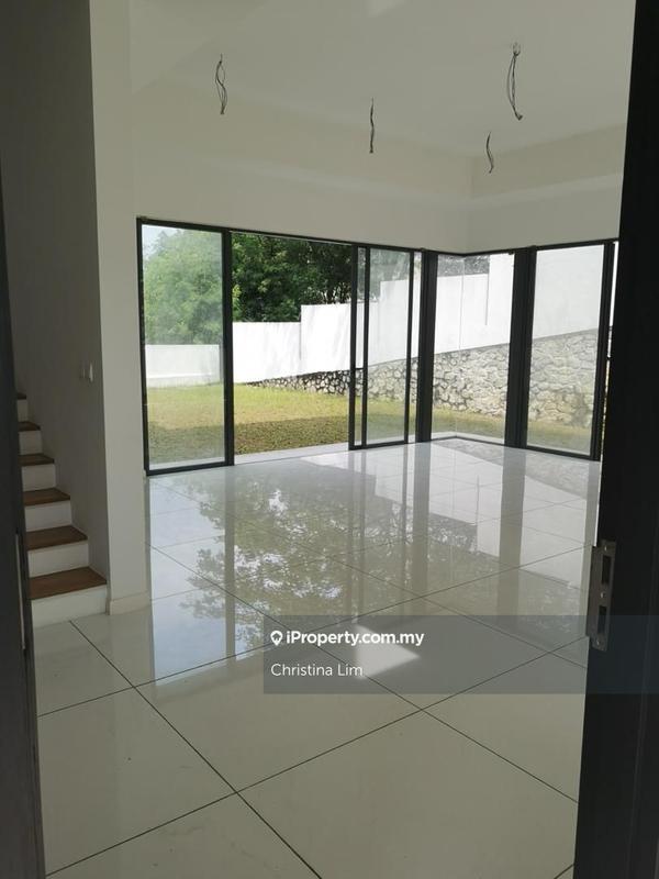 Rumah Flat untuk Dijual di Taman Saujana Puchong oleh Christina Lim - iProperty.com.my