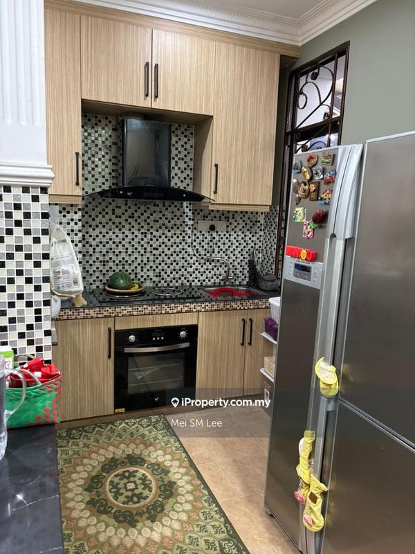 Banglo untuk Dijual di Taman Damai Jaya, Cheras oleh Mei SM Lee - Damai Jaya, Cheras Kitchen - iProperty.com.my