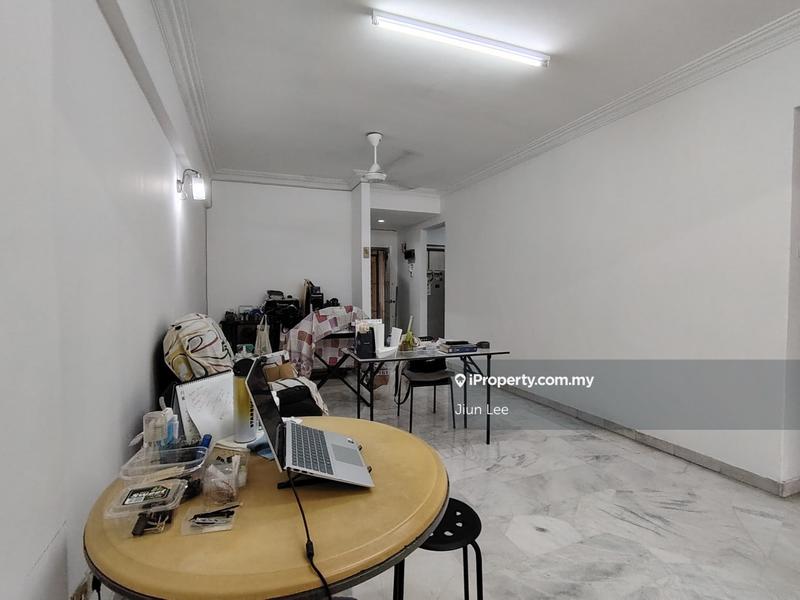 Condominium for Sale in Meadow Park 2 by Jiun Lee - iProperty.com.my