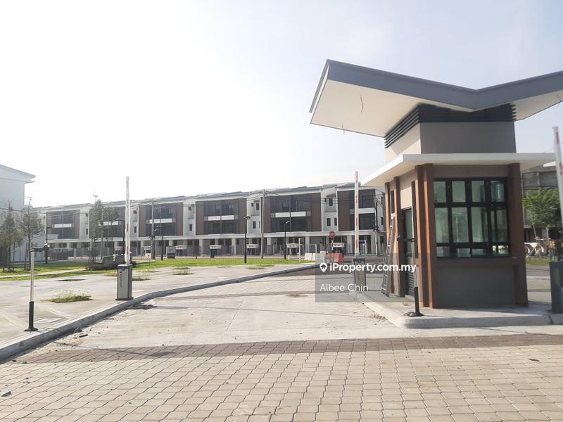 Rumah Bandar untuk Dijual di Taman Putra Perdana, Puchong oleh Albee Chin - iProperty.com.my