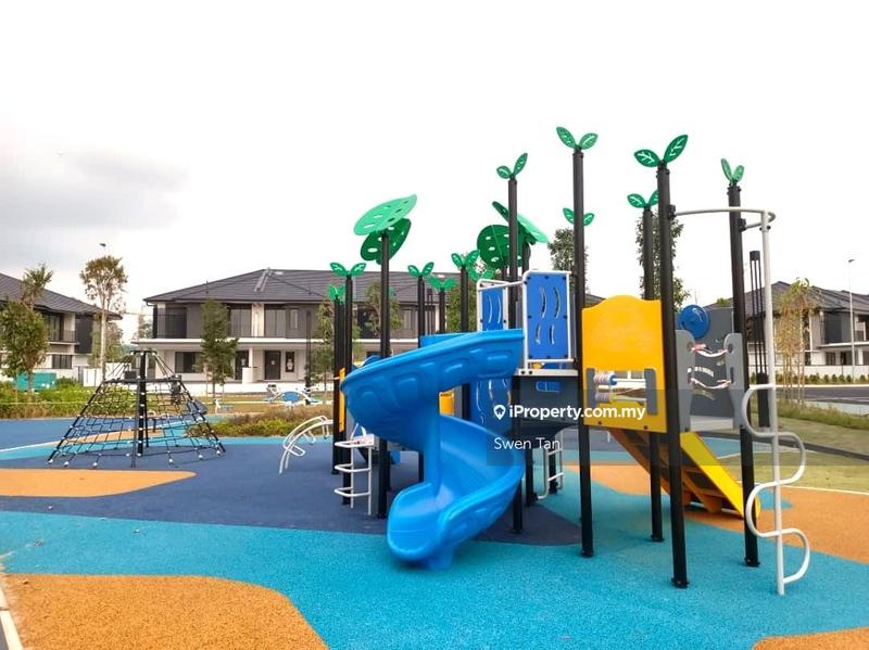 Rumah Berangkai 2 Tingkat untuk Dijual di Telok Panglima Garang, Selangor oleh Swen Tan - iProperty.com.my