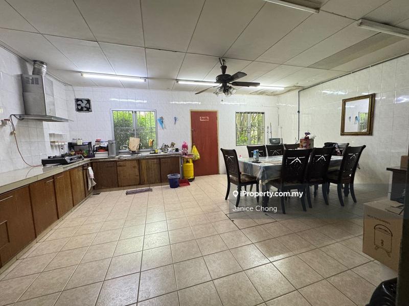 Rumah Teres 2-Tingkat untuk Dijual di Bandar Putra Permai, Seri Kembangan oleh Janice Chong - iProperty.com.my