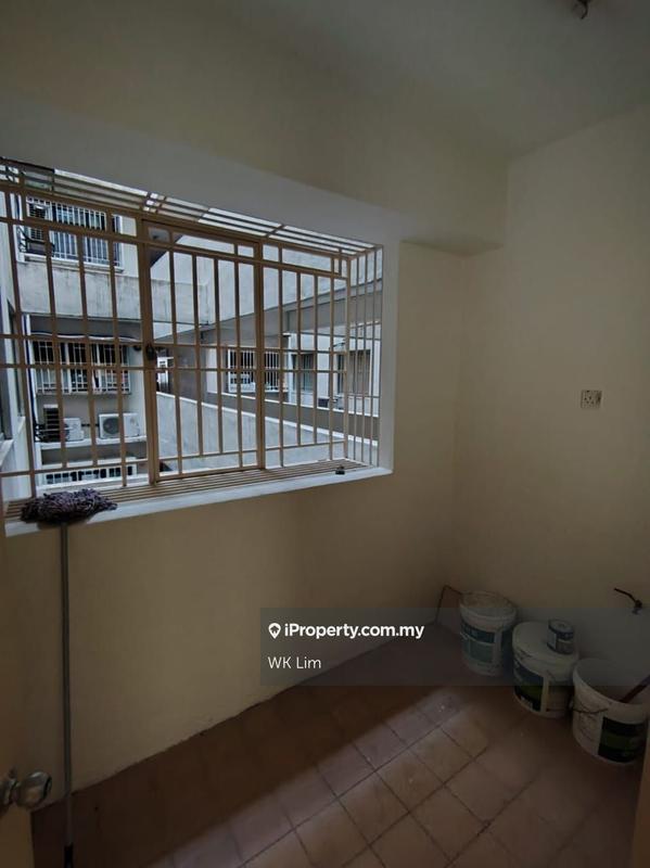 For Sale - Prima Tiara II