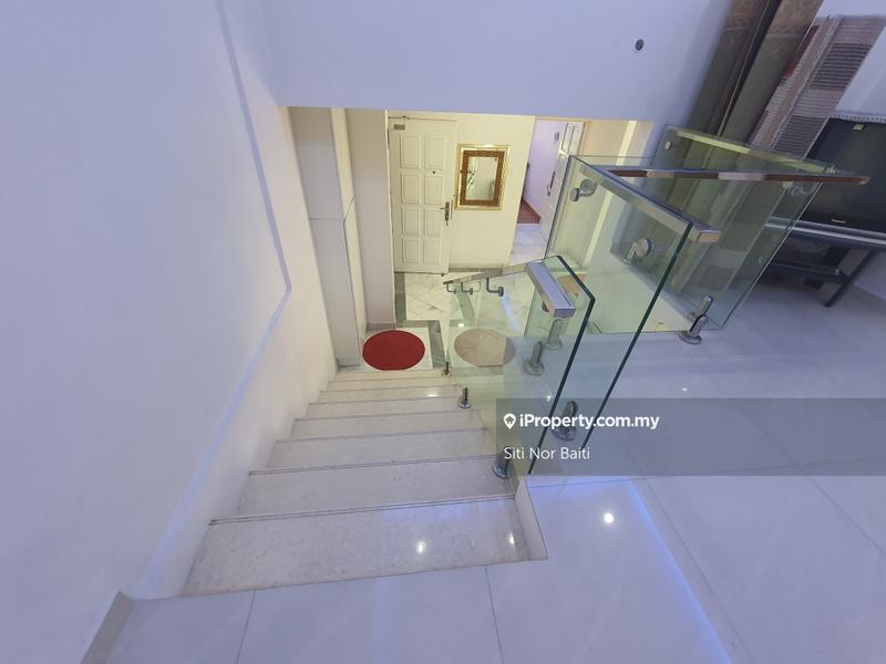 Rumah Bandar untuk Dijual di Ampang Hilir, Ampang oleh Siti Beeb - iProperty.com.my