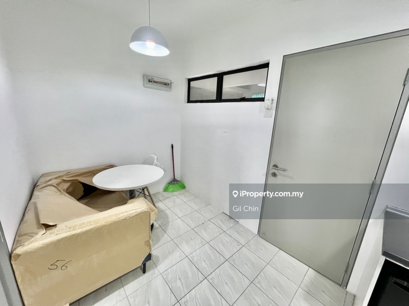 For Rent - Uni Suites