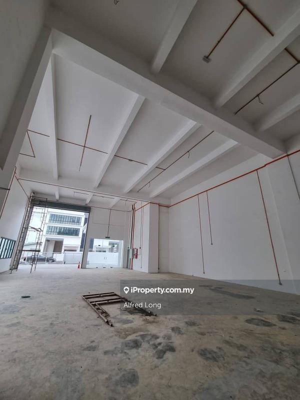 Kilang Berkembar untuk Dijual di Taman Perindustrian Bukit Serdang, Seri Kembangan oleh Alfred Long - iProperty.com.my