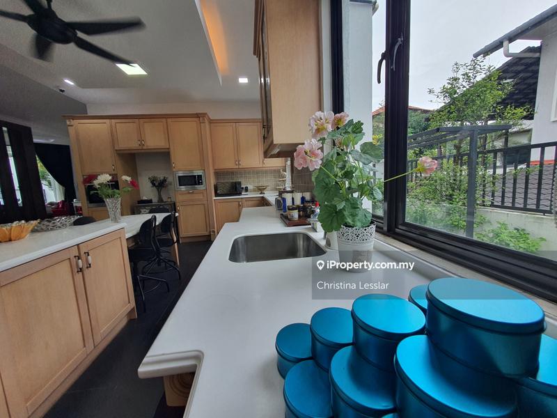 Bungalow House for Sale in Seksyen 13, Shah Alam by Christina Lesslar - iProperty.com.my