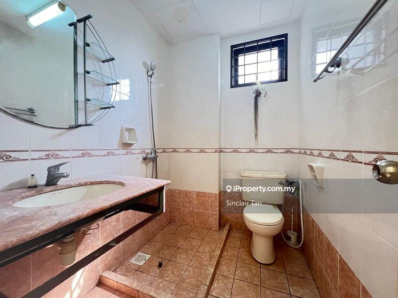 Condominium for Sale in Cheng Heights by Geoffery Wee - iProperty.com.my