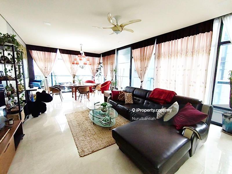 For Sale - Condominium @ The Troika