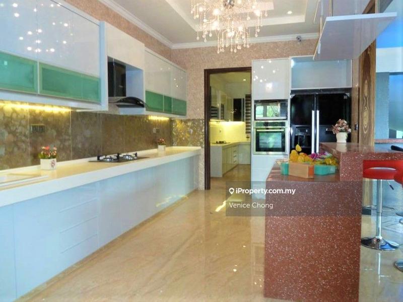 Banglo untuk Dijual di Mines Resort City, Seri Kembangan oleh Venice Chong - iProperty.com.my