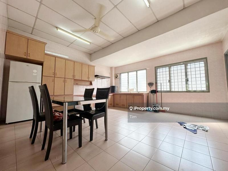 Shop for Sale in Taman Industri Malim Jaya, Bachang by Tim - iProperty.com.my