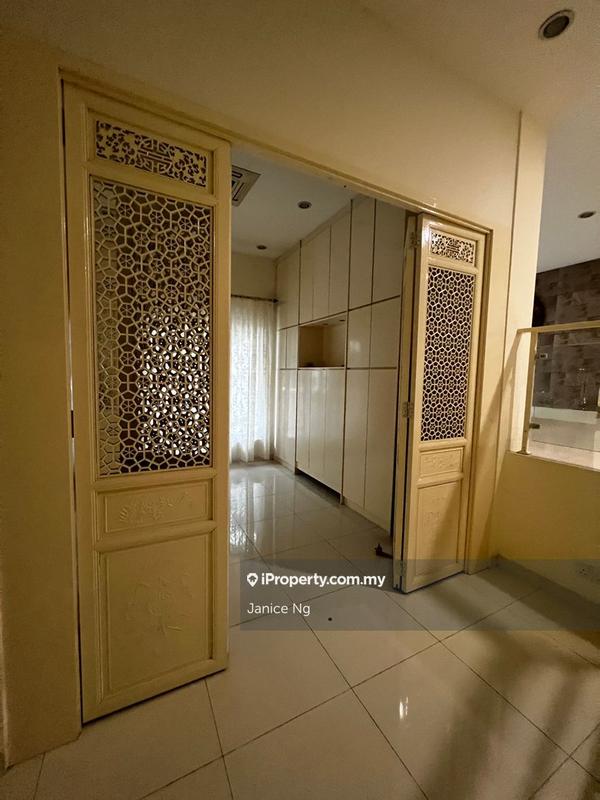 Bungalow House for Sale in Sierramas, Sungai Buloh by Janice Ng - iProperty.com.my