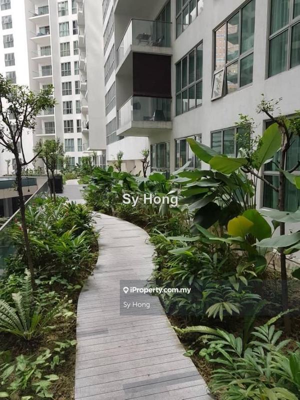 Service Residence for Rent in Regalia Residence by Sy Hong - iProperty.com.my