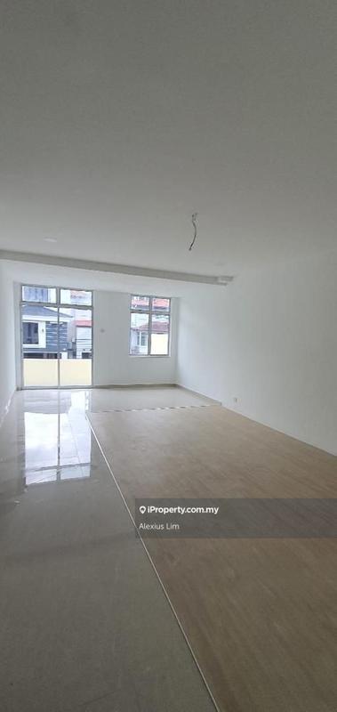 2.5-storey Terraced House for Sale in Taman Sutera, Johor Bahru by Alexius Lim - iProperty.com.my