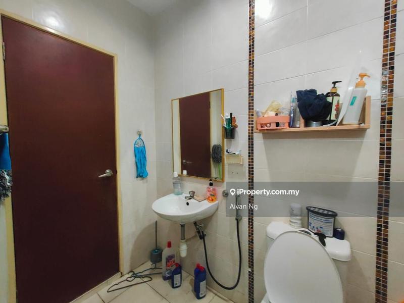 Rumah Berkembar untuk Dijual di Taman Taming Indah, Bandar Sungai Long oleh Aivan Ng - iProperty.com.my