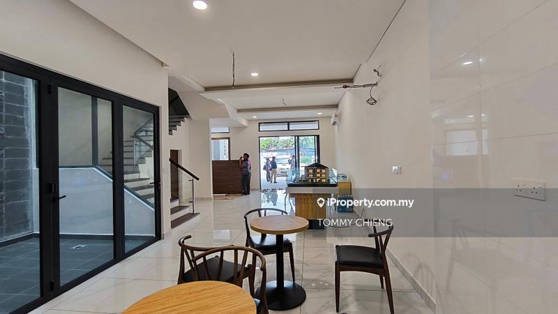 Rumah Berangkai 3 Tingkat untuk Dijual di Happy Garden, Kuchai Lama oleh TOMMY CHIENG - iProperty.com.my