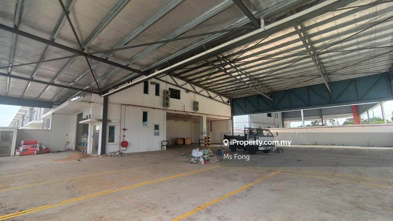 For Rent - CORNER LOT Semi-D Factory For Rent