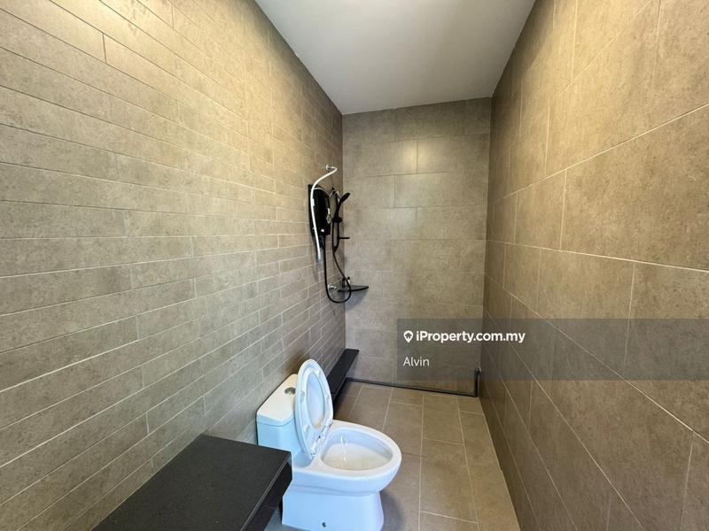 2-storey Terraced House for Rent in Taman Padang Temu, Melaka City by Alvin - master toilet  - iProperty.com.my