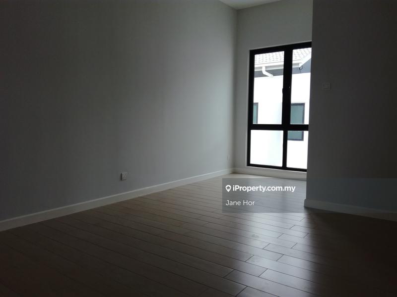 Rumah Berangkai 3 Tingkat untuk Dijual di 16 Sierra, Puchong oleh Jane Hor - iProperty.com.my