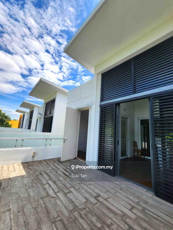 3-storey Terraced House for Sale in Lake Fields, Sungai Besi by Suki Tan - iProperty.com.my