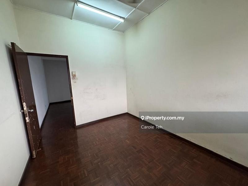 Rumah Teres 2-Tingkat untuk Dijual di Taman Overseas Union (Taman Oug), Jalan Klang Lama (Old Klang Road) oleh Carole Teh - iProperty.com.my