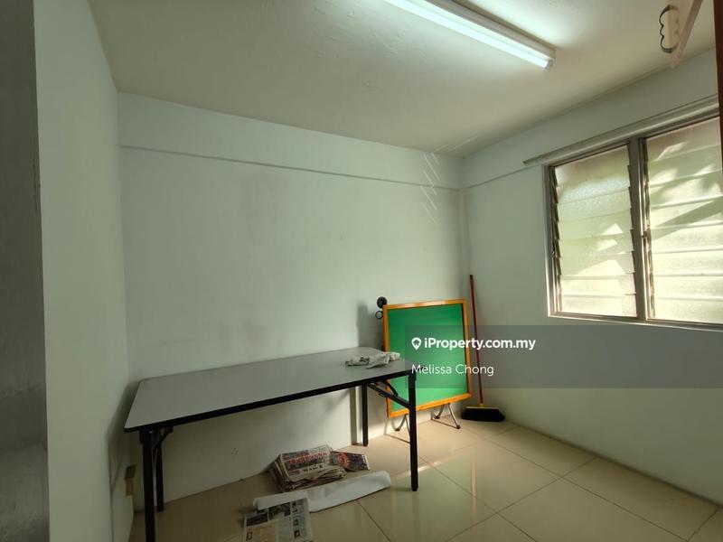 Flat for Sale in Desa Petaling Flat by Melissa Chong - iProperty.com.my