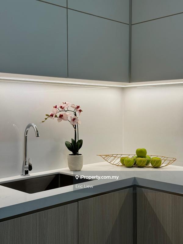 For Sale - Sapphire On The Park