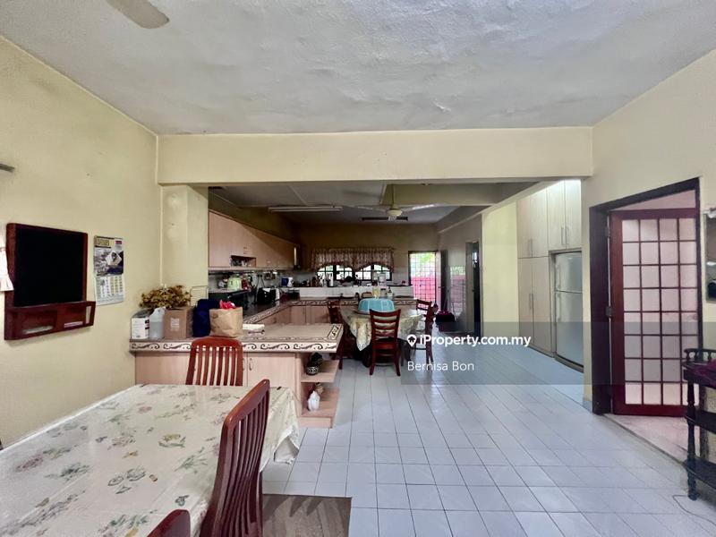 Bungalow House for Sale in SS7, Petaling Jaya by Bernisa Bon - iProperty.com.my