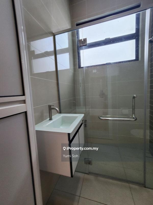 Rumah Berkembar untuk Dijual di Eco Majestic, Semenyih oleh Yumi Soh - iProperty.com.my