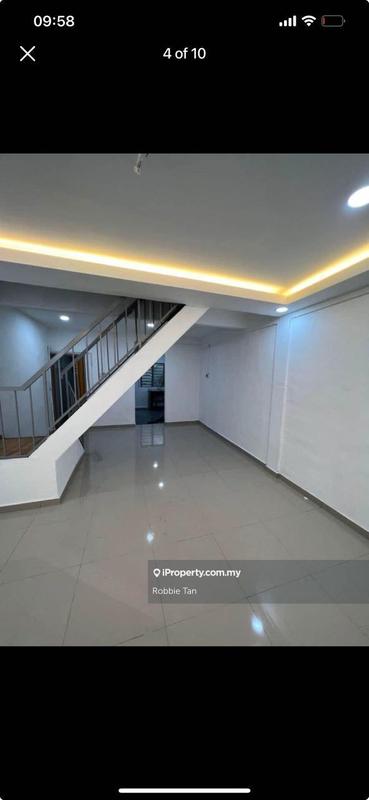 Rumah Berangkai 2 Tingkat untuk Dijual di Taman Saleng, Senai oleh Robbie Tan - iProperty.com.my