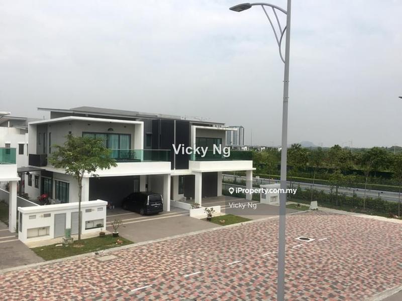 Semi-Detached House for Sale in Puchong, Selangor by Vicky Ng - iProperty.com.my