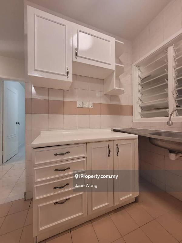 Rumah Flat untuk Dijual di Flora Damansara Flat oleh Jane Wong - iProperty.com.my