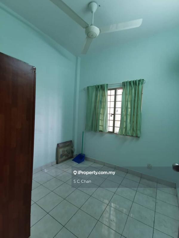 Apartment for Sale in Pangsapuri Lotus (Teratai) by S C Chan - iProperty.com.my