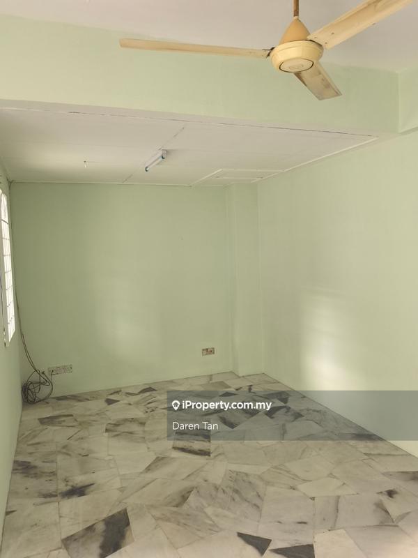 Rumah Teres 2-Tingkat untuk Dijual di Usj 1, Subang Jaya oleh Daren Tan - iProperty.com.my