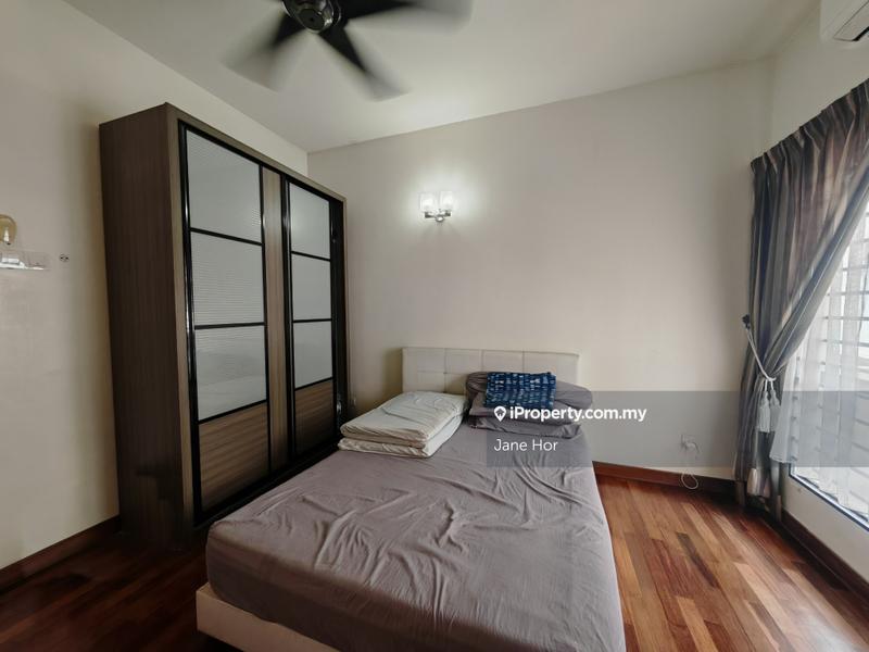 Townhouse for Sale in 16 Sierra, Puchong by Jane Hor - iProperty.com.my
