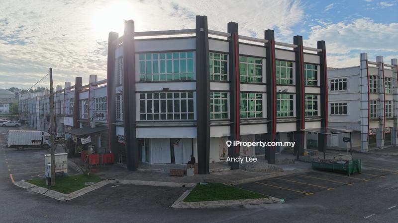 Shop / Office untuk Disewa di Taman Cahaya Alam, Shah Alam oleh Andy Lee - iProperty.com.my
