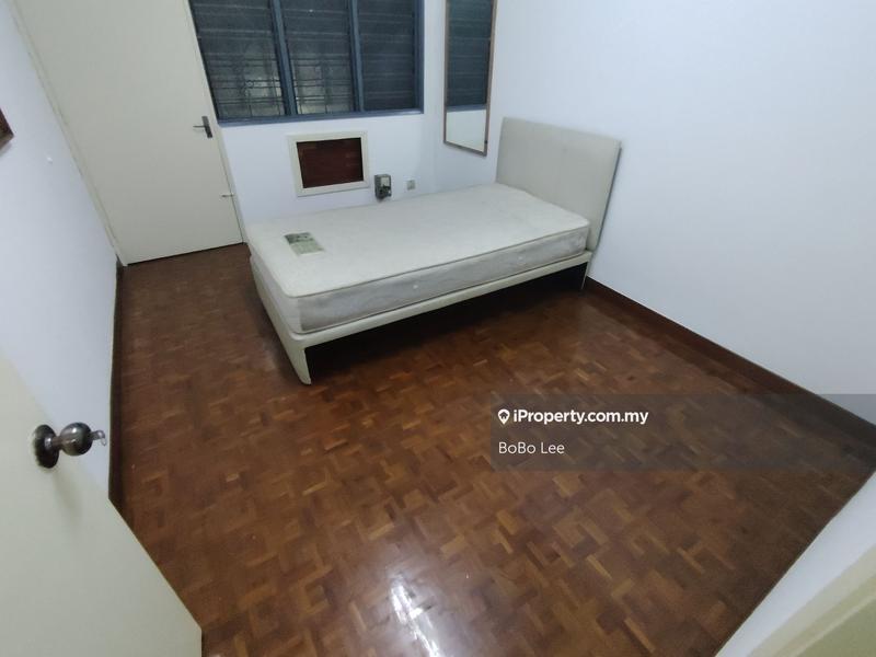 Rumah Berangkai 2 Tingkat untuk Dijual di Taman Overseas Union (Taman Oug), Jalan Klang Lama (Old Klang Road) oleh BoBo Lee - iProperty.com.my