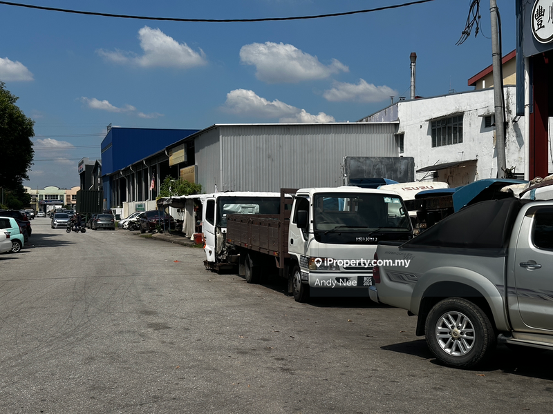 Semi-D Factory for Sale in Taman Perindustrian Batu Caves, Batu Caves by Andy Nee - iProperty.com.my
