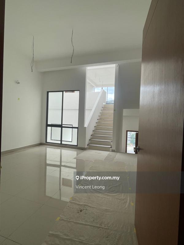 Rumah Berangkai 4 Tingkat untuk Dijual di Bandar Damansara Perdana, Damansara Perdana oleh Vincent Leong - iProperty.com.my