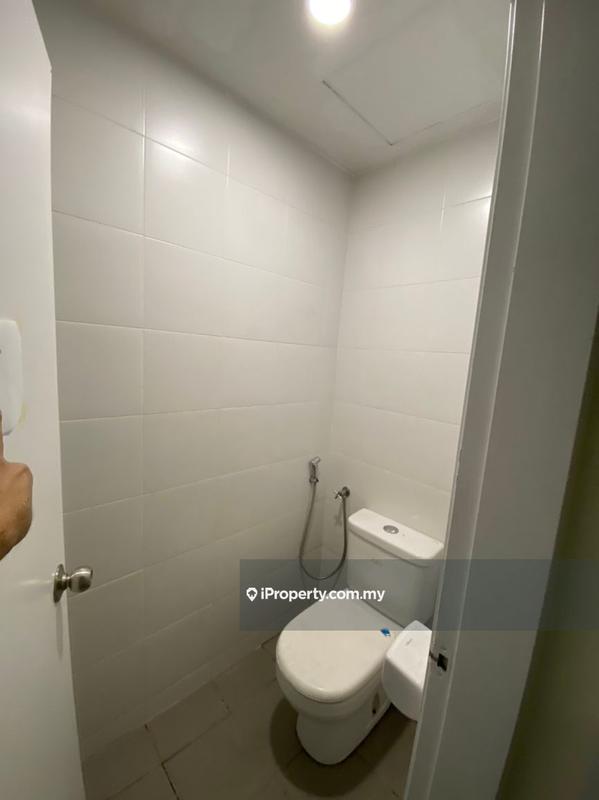 Pejabat-Runcit untuk Dijual di Kota Damansara, Selangor oleh Ken Chang - iProperty.com.my