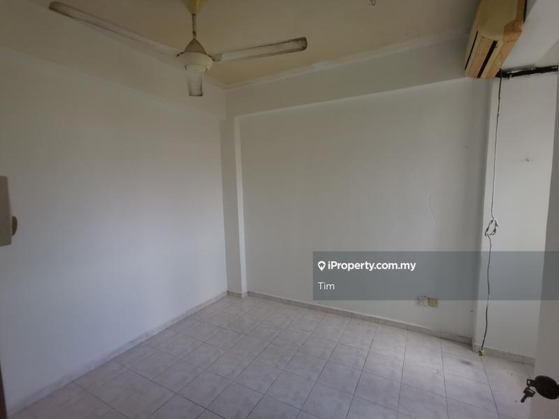 Pangsapuri untuk Dijual di Pangsapuri Bukit Beruang Utama oleh Tim - iProperty.com.my