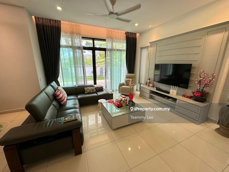 Rumah Berkembar untuk Dijual di Eco Majestic, Semenyih oleh Teammy Lee - iProperty.com.my