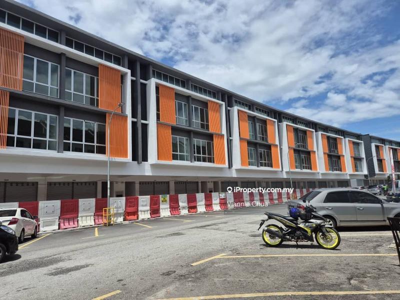 Shop for Rent in Bandar Tasik Puteri, Rawang by Viannie Chua - iProperty.com.my