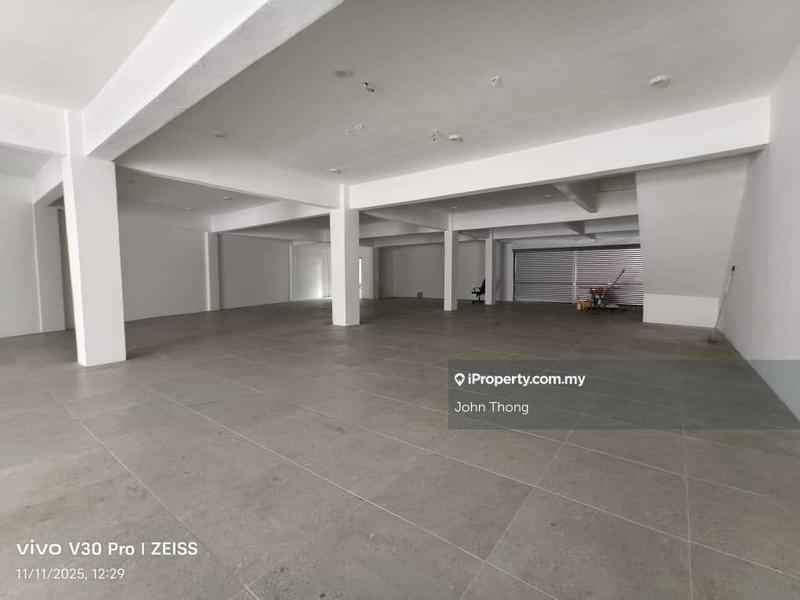 For Rent - SS15 Ground Floor Shop End Lot 3089sf Near Inti College Prime Location