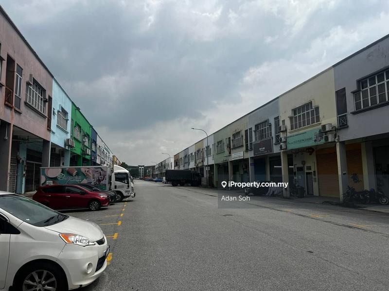 Kilang Teres untuk Dijual di Bandar Pinggiran Subang, Shah Alam oleh Adan Soh - iProperty.com.my